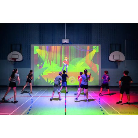 LÜ Egy projektoros interaktív tornatermi rendszer (6200 Lumen)