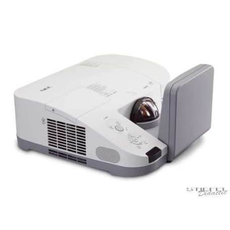 NEC U300X ultraközeli vetítésű projektor